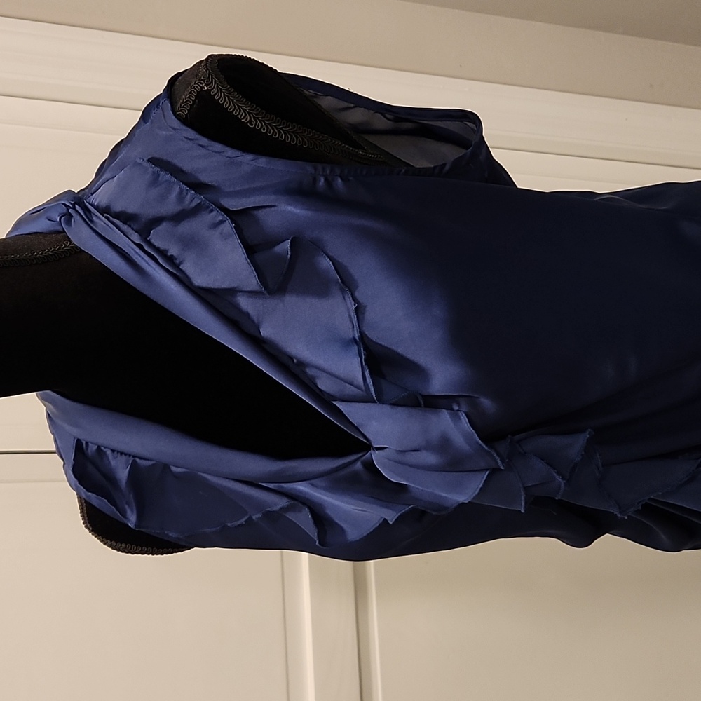 Sleeveless blouse - Picture 3 of 5